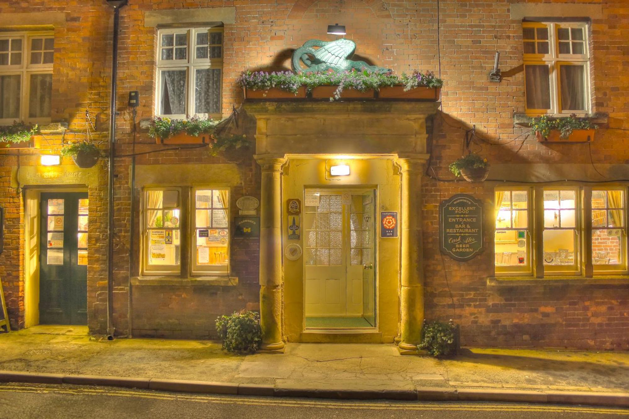 The Green Dragon Market Lavington ภายนอก รูปภาพ