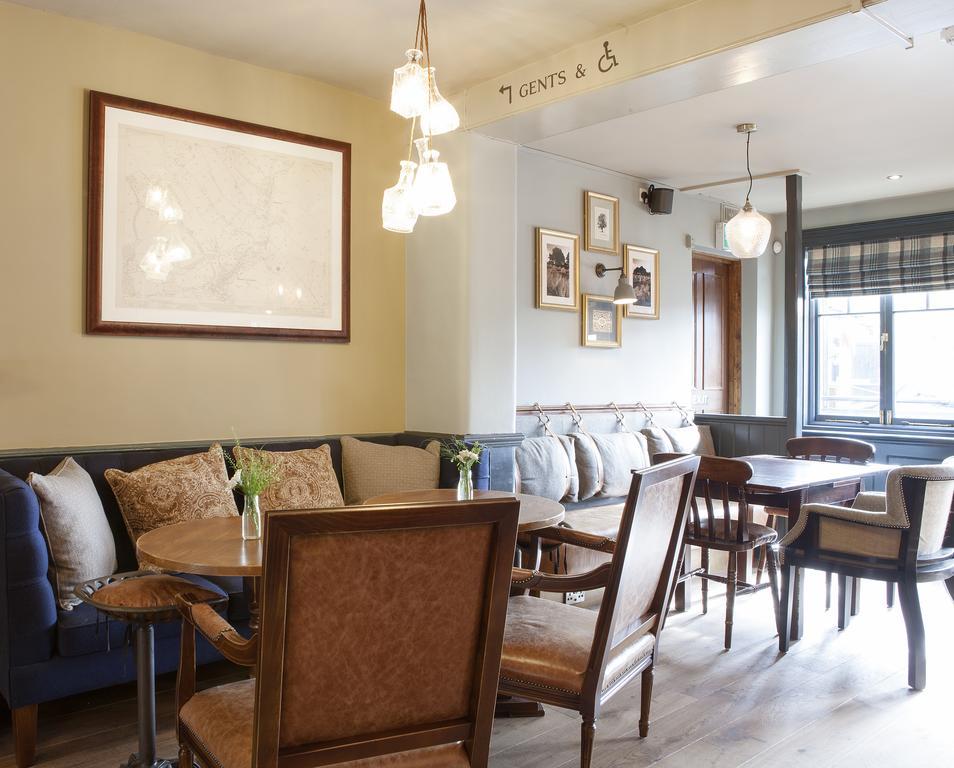 The Green Dragon Market Lavington ภายนอก รูปภาพ