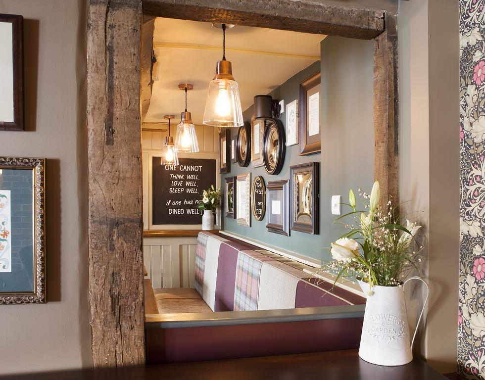 The Green Dragon Market Lavington ภายนอก รูปภาพ